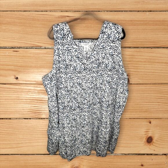 Lucky Brand Dresses & Skirts - NWT Lucky Brand 100% Linen Floral Dress Plus